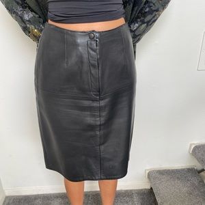 Bullocks Vintage Black Leather Skirt Size 8 - image 1